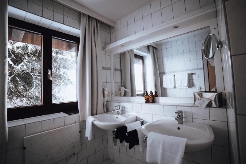Premium Two-Bedroom Suite image 3