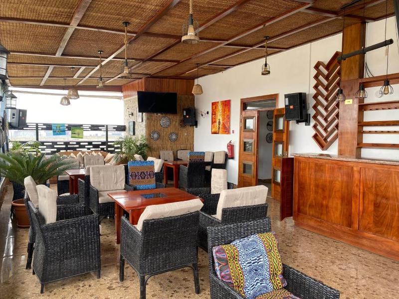 FAMY Hotel - image 6