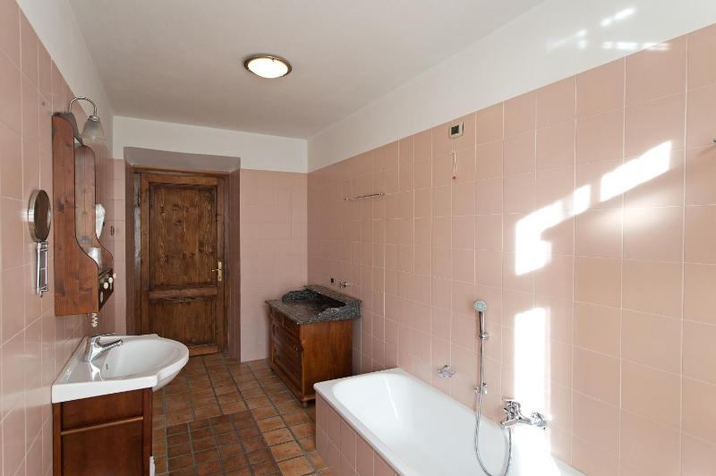 Apartment with Balcony image 2