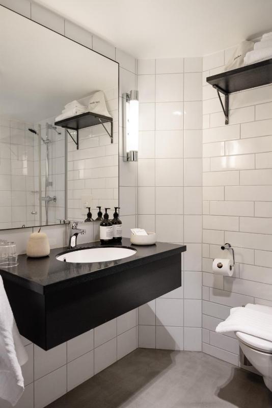 Junior Suite image 2