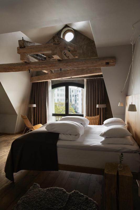 Superior Double Room image 1