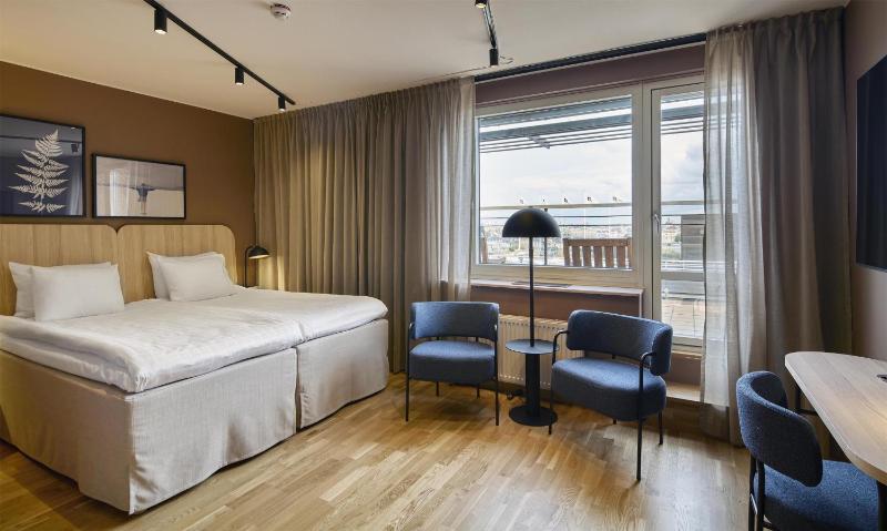 Superior King Room image 1