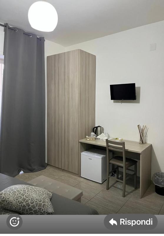 Double Room with Private Bathroom image 3