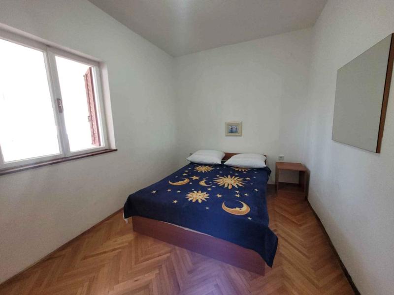 Apartment image 4
