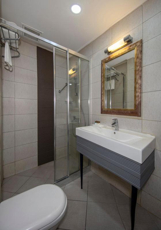 Triple Room image 2