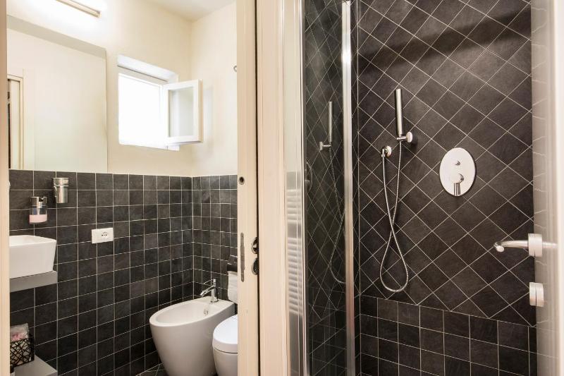 Apartment image 4