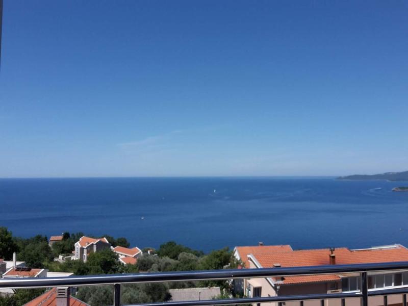 Studio with Balcony and Sea View (4 Adults) image 2