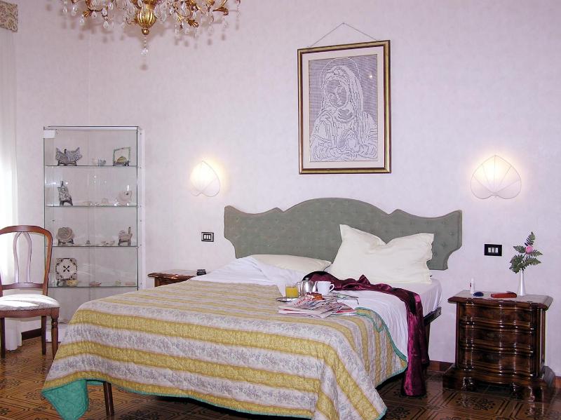 Quadruple Room image 3