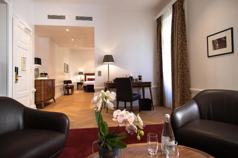 Suite image 2
