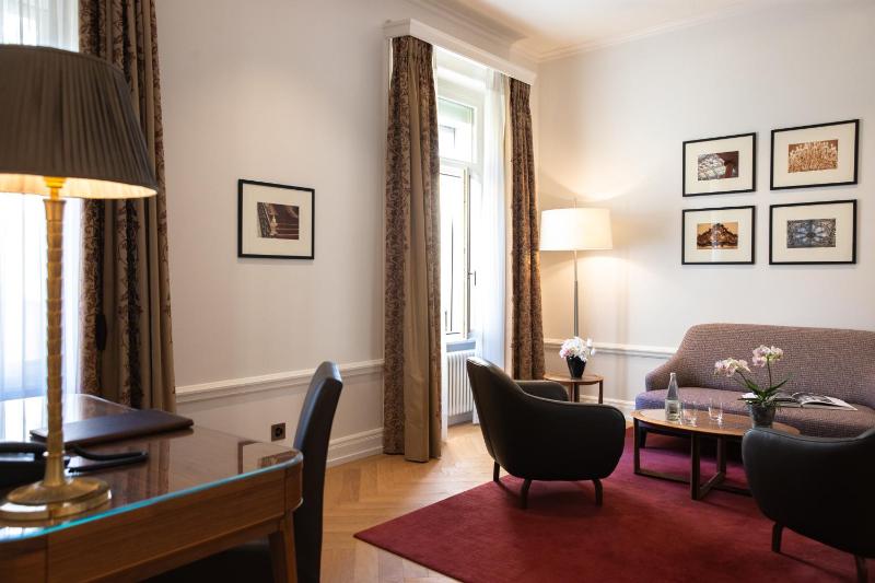 Suite image 3