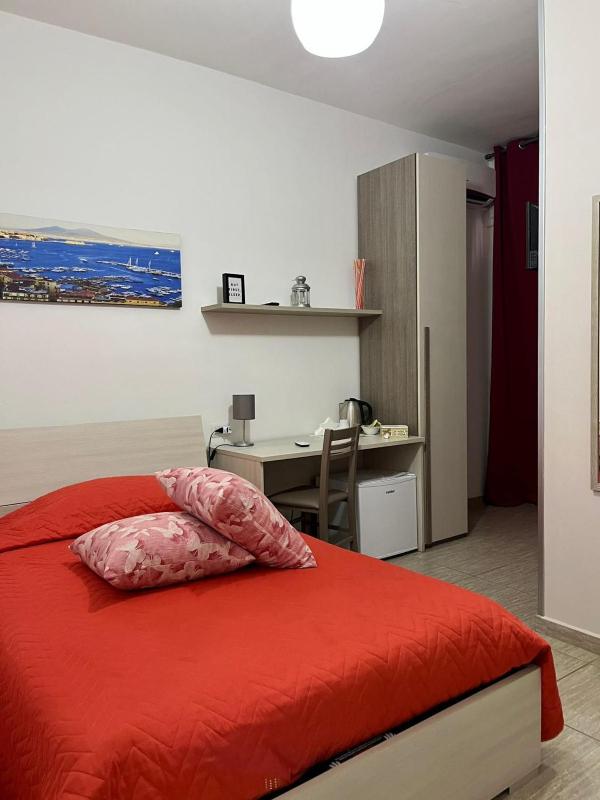 Single Room with Private Bathroom image 1