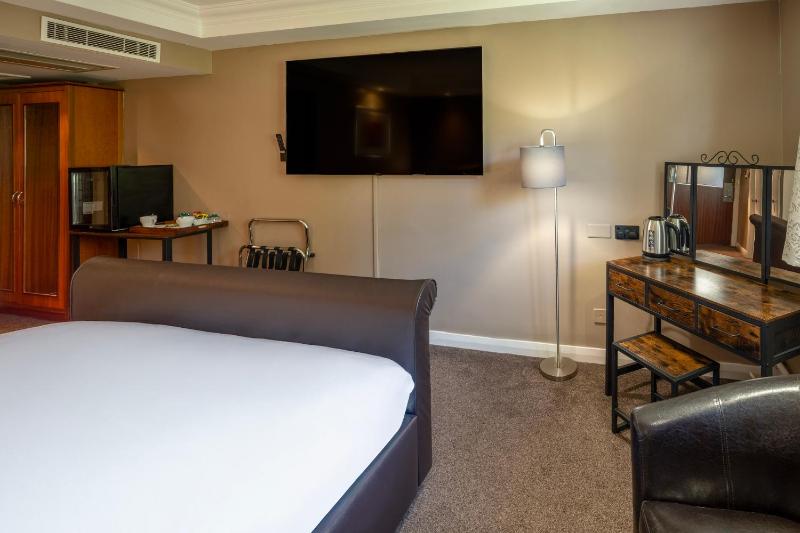 Executive Double Room image 4