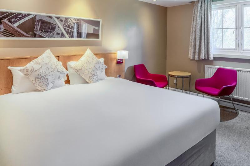 Double Room image 1