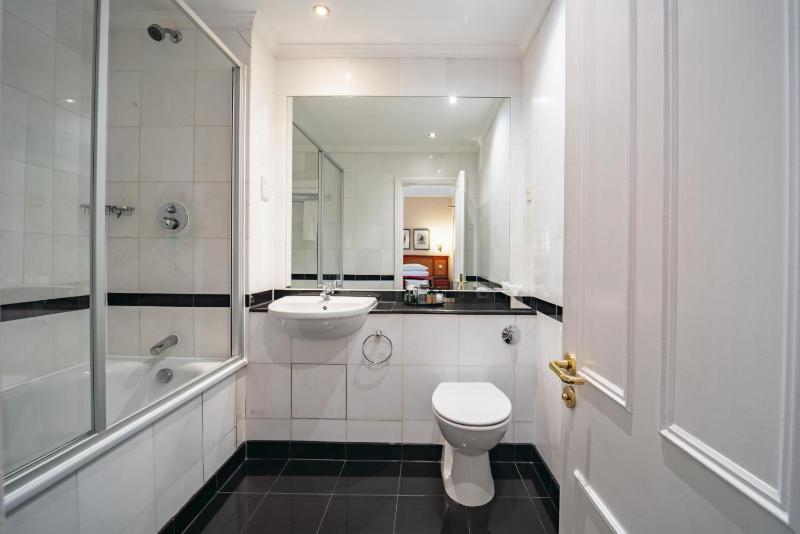 Single Room image 1