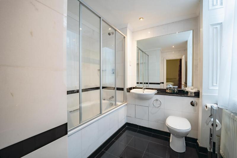 Single Room image 4