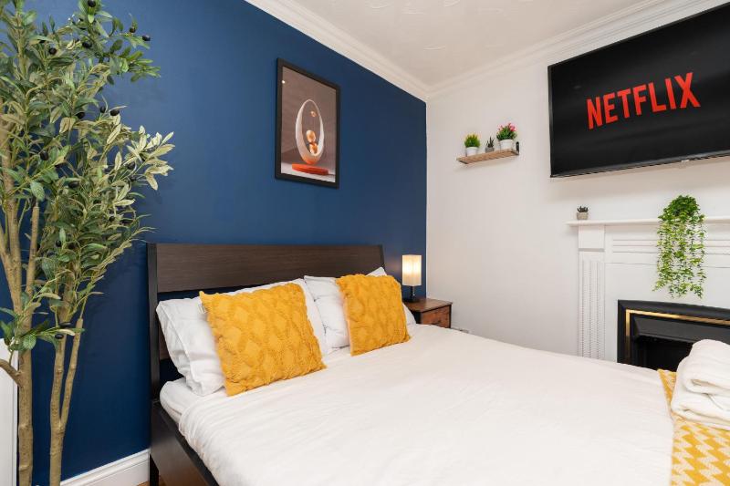 Open Mind Property - 1 Bed Flat with 3 Double Beds - image 15