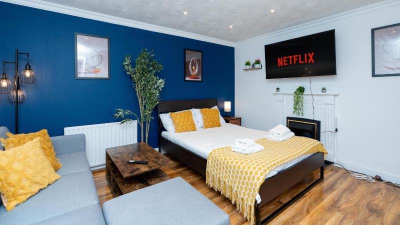 Open Mind Property - 1 Bed Flat with 3 Double Beds - image 10