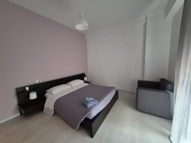 Double Room image 4