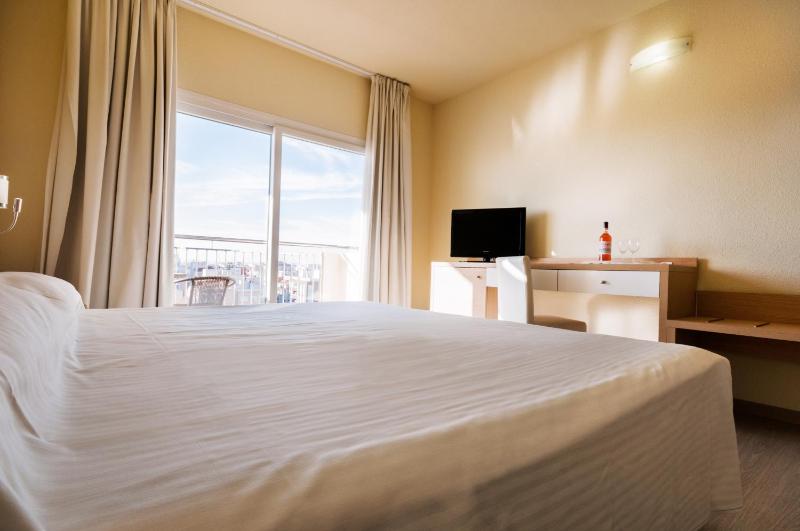 Hotel Fontana Plaza - image 7