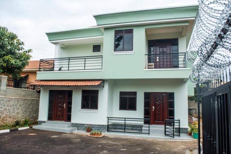 Nana's place - image 9