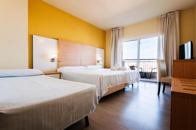 Hotel Fontana Plaza - image 29