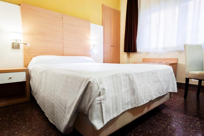Hotel Fontana Plaza - image 32