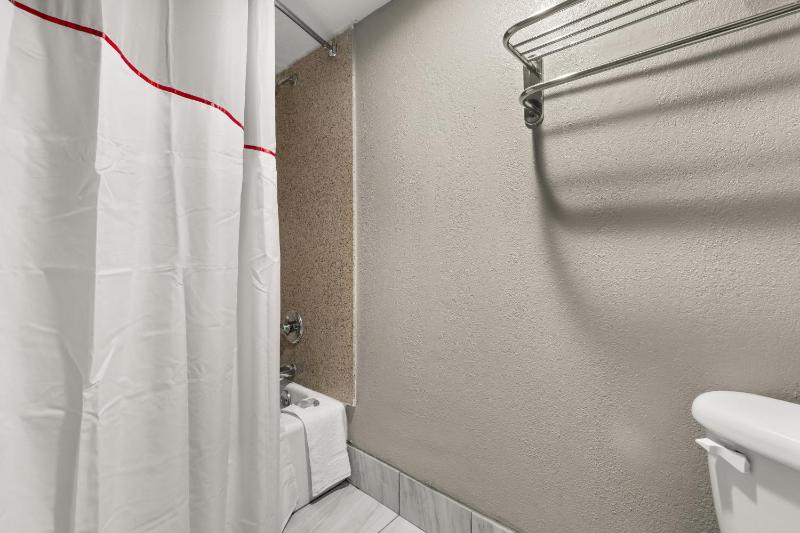 Red Roof Inn Memphis - Graceland/ Airport - image 14