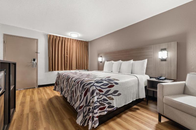 Superior King Room Non-Smoking image 3