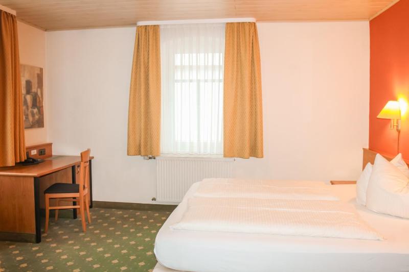 Standard Quadruple Room (2 adults + 2 children) image 3