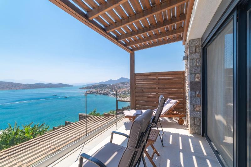 Villa - Beach Front image 3