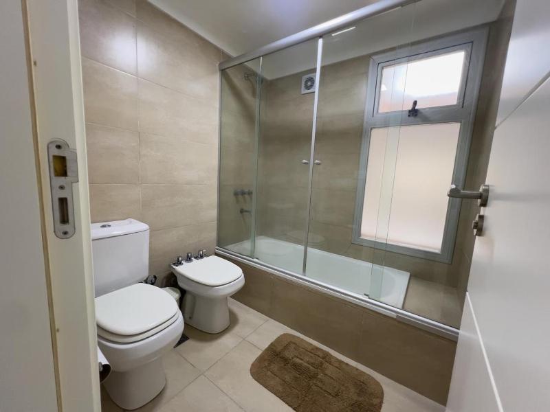 Departamento de Categoría a 50mt de Playa La Perla - image 6