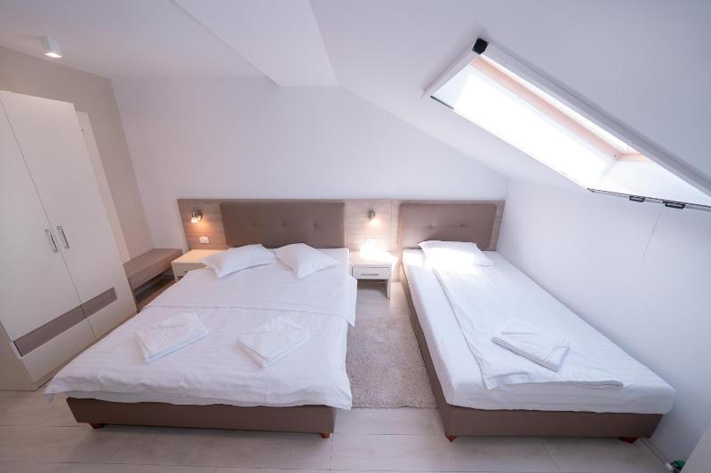 Triple Room image 3
