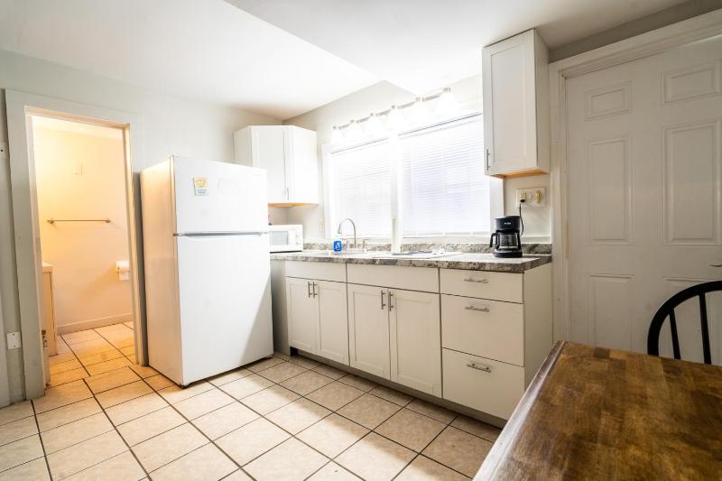 Studio Apartment - Unit 5 image 4