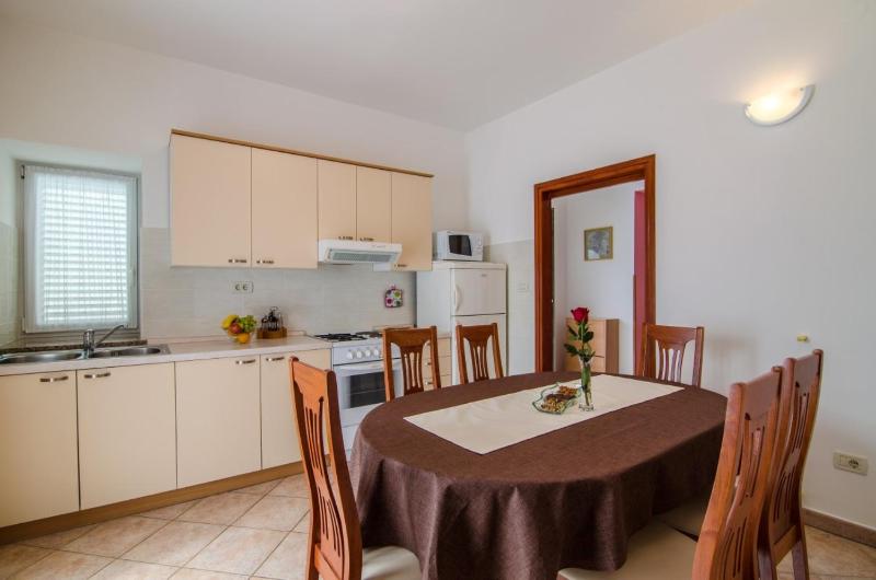 Holiday Home Mia by 22Estates - image 8