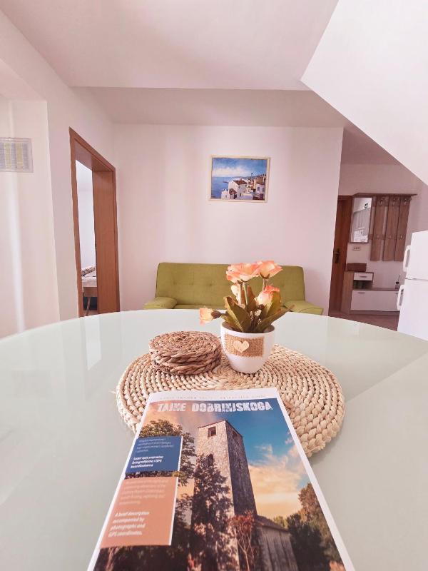 Apartment - Split Level image 3