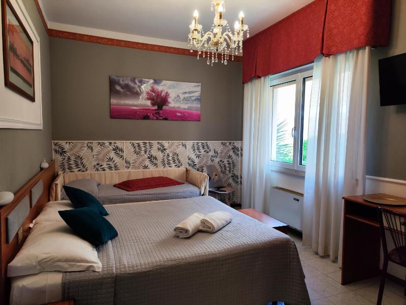 Triple Room image 3