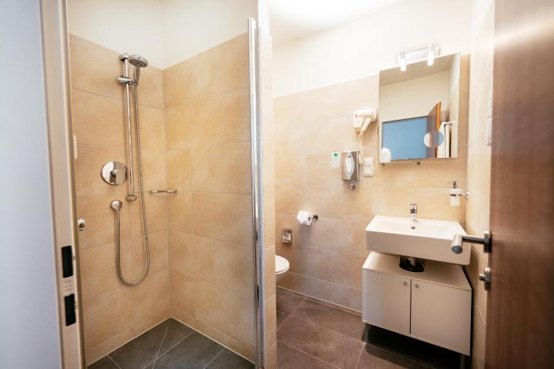 Deluxe Double Room with Balcony image 4