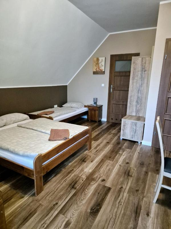 Quadruple Room with Balcony image 4