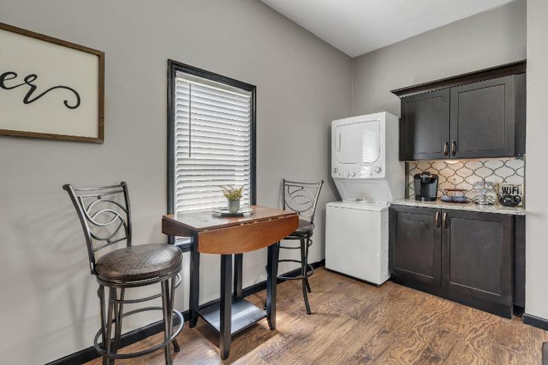 Apartment image 3