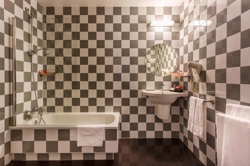 Executive Double Room image 2