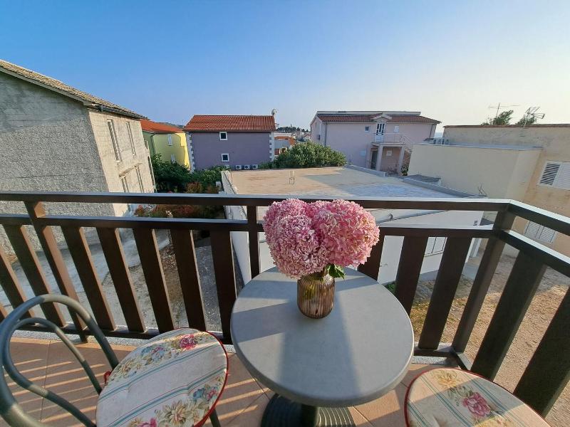 One-Bedroom Apartment with Balcony image 3
