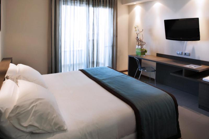 City Side Superior Double Room with Balcony and pool access  image 1