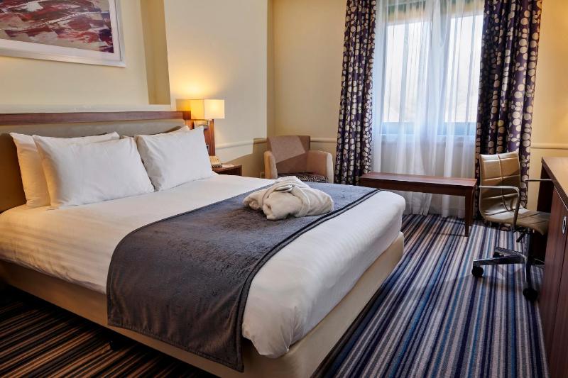 Standard Room image 3