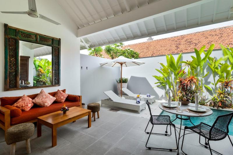 Perfect for Couples and Solo Travellers - image 15