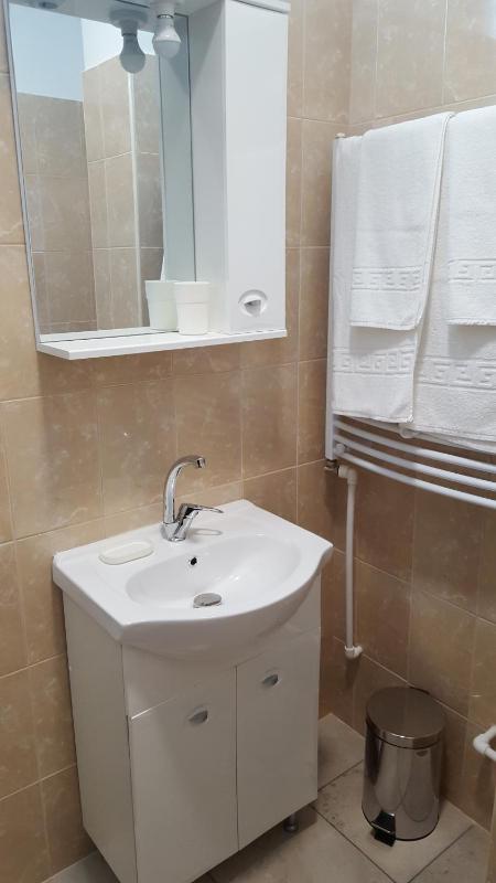 Double Room with Private Bathroom image 3