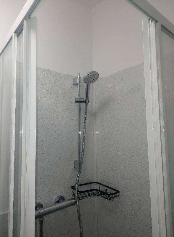 Double Room with Private Bathroom image 3