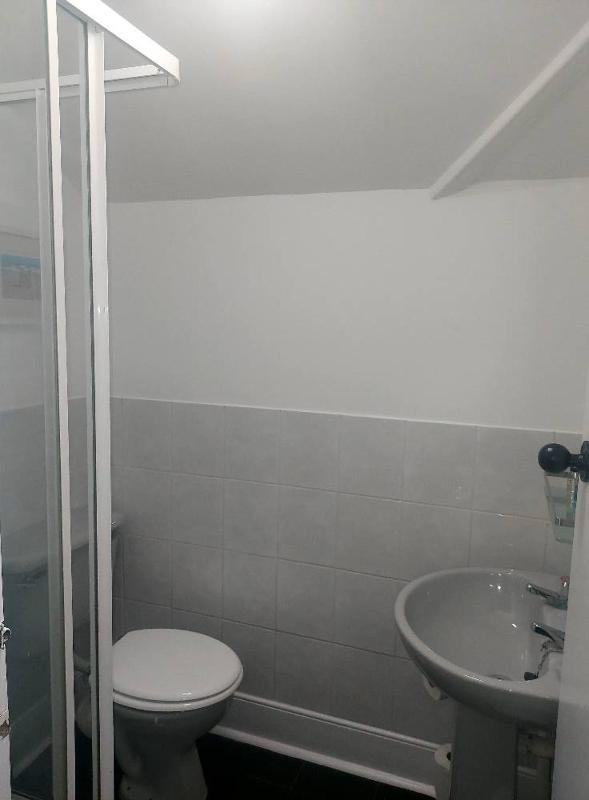 Double Room with Private Bathroom image 2