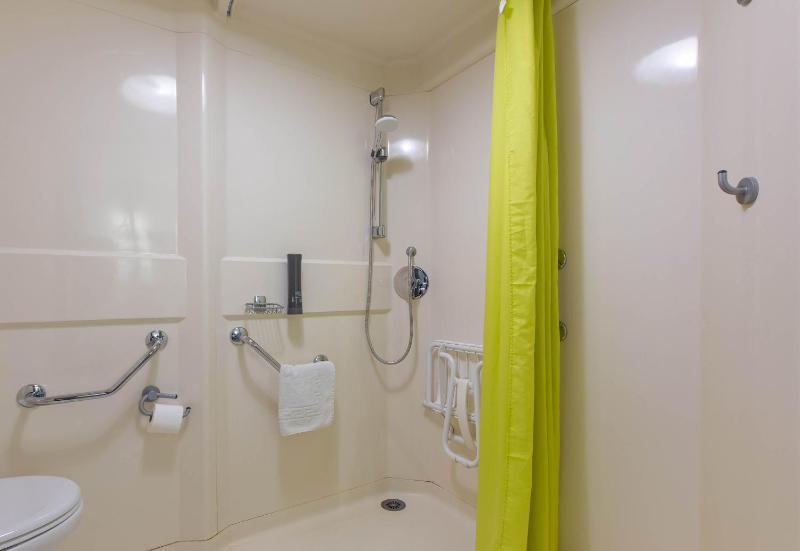 Double Room - Disability Access image 3