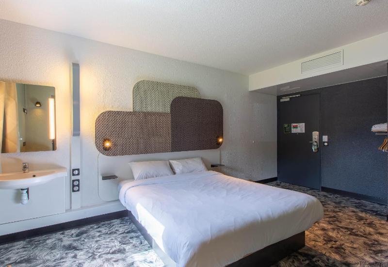 Double Room - Disability Access image 1