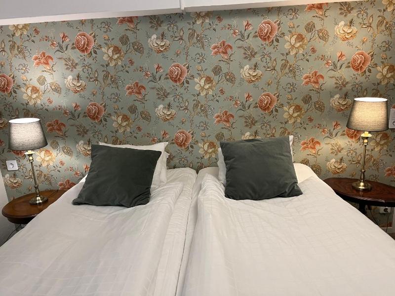 Double or Twin Room - Basement image 2